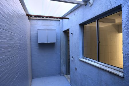 Casa para alugar com 60m², 2 quartos e 1 vagaÁrea de Serviço