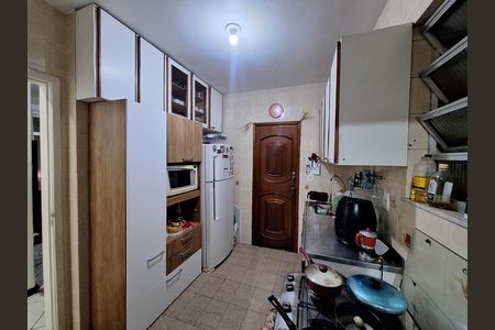 Apartamento à venda com 79m², 2 quartos e 1 vaga Apartamento à venda com 79m², 2 quartos e 1 vagaCozinha e Área de Serviço