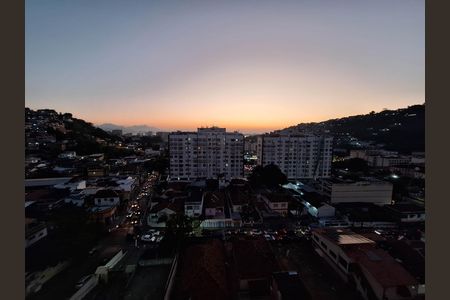 Apartamento à venda com 79m², 2 quartos e 1 vaga Apartamento à venda com 79m², 2 quartos e 1 vagaVista