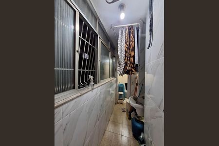Apartamento à venda com 79m², 2 quartos e 1 vaga Apartamento à venda com 79m², 2 quartos e 1 vagaCozinha e Área de Serviço