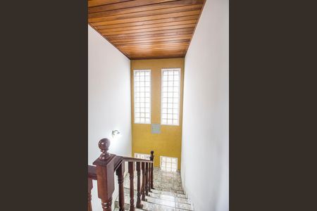 Apartamento à venda com 302m², 2 quartos e 5 vagas Apartamento à venda com 302m², 2 quartos e 5 vagasEscada