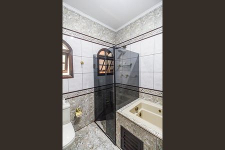 Apartamento à venda com 302m², 2 quartos e 5 vagas Apartamento à venda com 302m², 2 quartos e 5 vagasBanheiro da Suíte