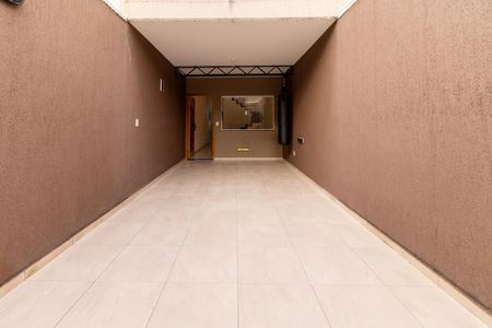 Garagem de casa para alugar com 3 quartos, 80m² em Vila Tolstoi, São Paulo