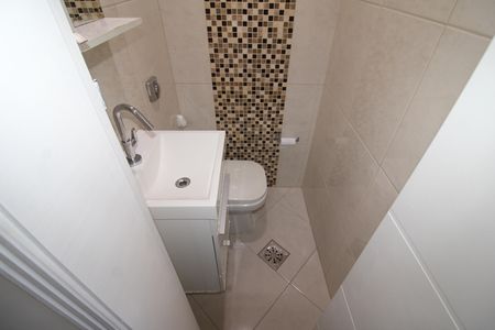 Apartamento para alugar com 62m², 2 quartos e 1 vagaQuarto 2 - Banheiro