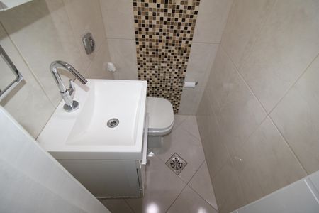 Apartamento para alugar com 62m², 2 quartos e 1 vagaQuarto 2 - Banheiro