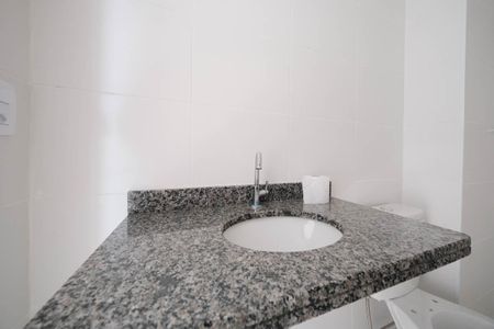 Banheiro de apartamento à venda com 2 quartos, 36m² em Vila Ré, São Paulo