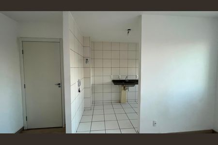Cozinha de apartamento para alugar com 2 quartos, 52m² em Ponto Chic, Nova Iguaçu