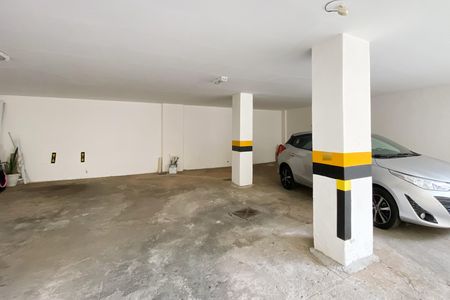 Apartamento à venda com 117m², 3 quartos e 2 vagas Apartamento à venda com 117m², 3 quartos e 2 vagasVaga