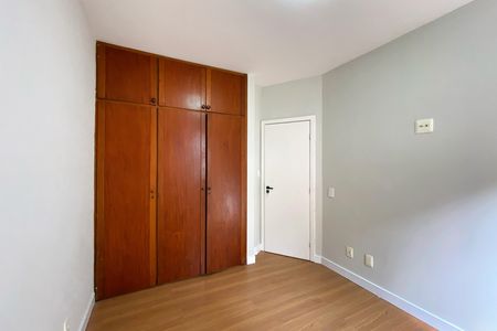 Apartamento à venda com 117m², 3 quartos e 2 vagas Apartamento à venda com 117m², 3 quartos e 2 vagasQuarto 2