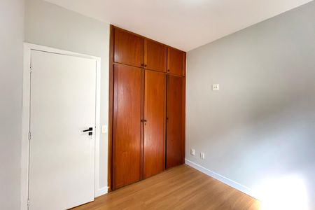 Apartamento à venda com 117m², 3 quartos e 2 vagas Apartamento à venda com 117m², 3 quartos e 2 vagasQuarto 3
