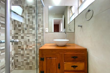 Apartamento à venda com 117m², 3 quartos e 2 vagas Apartamento à venda com 117m², 3 quartos e 2 vagasBanheiro da Suíte