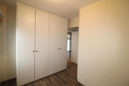 Quarto 2 de apartamento para alugar com 2 quartos, 86m² em Parque Peruche, São Paulo