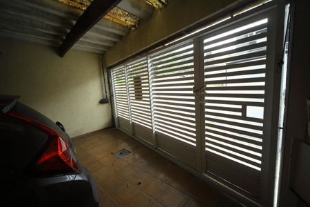 Garagem  de casa à venda com 3 quartos, 222m² em Nova Petrópolis, São Bernardo do Campo