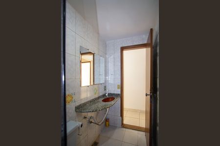Apartamento para alugar com 80m², 2 quartos e 1 vaga Apartamento para alugar com 80m², 2 quartos e 1 vagaBanheiro