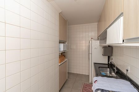 Apartamento à venda com 50m², 2 quartos e 1 vaga Apartamento à venda com 50m², 2 quartos e 1 vagaCozinha e Área de Serviço