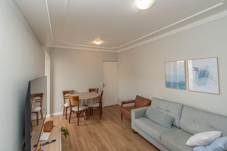 Apartamento à venda com 50m², 2 quartos e 1 vaga Apartamento à venda com 50m², 2 quartos e 1 vagaSala de Estar/Jantar