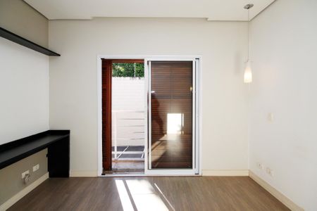 Casa de condomínio para alugar com 173m², 3 quartos e 3 vagas Casa de condomínio para alugar com 173m², 3 quartos e 3 vagasSuíte