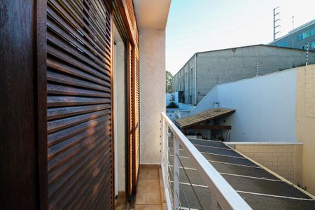Casa de condomínio para alugar com 173m², 3 quartos e 3 vagas Casa de condomínio para alugar com 173m², 3 quartos e 3 vagasVaranda Suíte