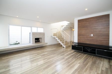 Sala 1 de casa de condomínio para alugar com 3 quartos, 173m² em Granja Viana Ii, Cotia