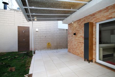 Casa de condomínio para alugar com 173m², 3 quartos e 3 vagas Casa de condomínio para alugar com 173m², 3 quartos e 3 vagasVaranda