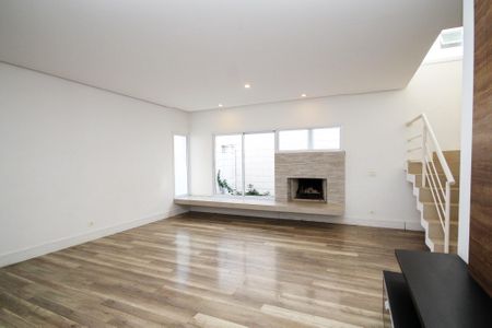 Casa de condomínio para alugar com 173m², 3 quartos e 3 vagas Casa de condomínio para alugar com 173m², 3 quartos e 3 vagasSala 1