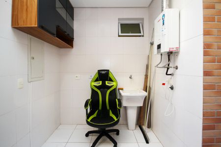 Lavanderia de casa de condomínio para alugar com 3 quartos, 173m² em Granja Viana Ii, Cotia