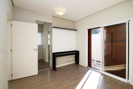 Casa de condomínio para alugar com 173m², 3 quartos e 3 vagas Casa de condomínio para alugar com 173m², 3 quartos e 3 vagasSuíte