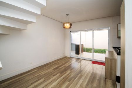 Casa de condomínio para alugar com 173m², 3 quartos e 3 vagas Casa de condomínio para alugar com 173m², 3 quartos e 3 vagasSala 2