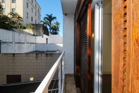 Varanda Suíte de casa de condomínio para alugar com 3 quartos, 173m² em Granja Viana Ii, Cotia