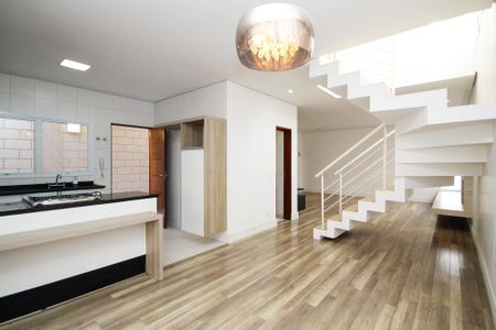 Casa de condomínio para alugar com 173m², 3 quartos e 3 vagas Casa de condomínio para alugar com 173m², 3 quartos e 3 vagasSala 2