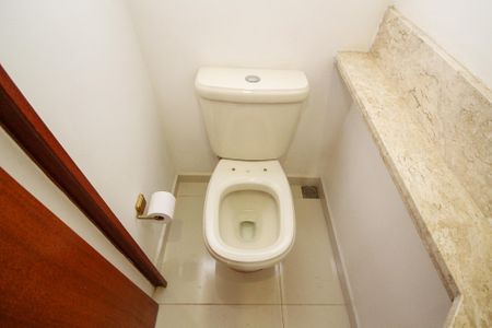 Casa de condomínio para alugar com 173m², 3 quartos e 3 vagas Casa de condomínio para alugar com 173m², 3 quartos e 3 vagasLavabo