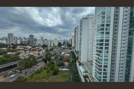 Vista de apartamento à venda com 2 quartos, 72m² em Campo Belo, São Paulo