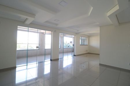 Apartamento para alugar com 55m², 2 quartos e 2 vagasÁrea comum - Salão de festas