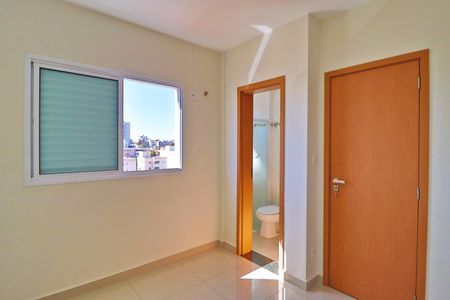 Apartamento para alugar com 2 quartos, 55m² em Santa Mônica, Uberlândia