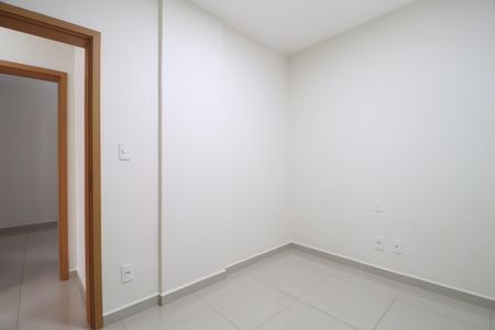 Apartamento para alugar com 2 quartos, 55m² em Santa Mônica, Uberlândia