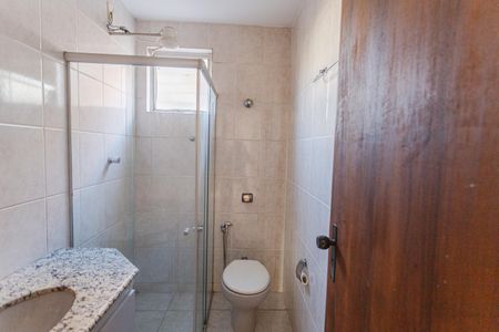 Banheiro Social de apartamento à venda com 2 quartos, 60m² em Floresta, Belo Horizonte