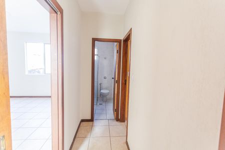 Corredor de apartamento à venda com 2 quartos, 60m² em Floresta, Belo Horizonte