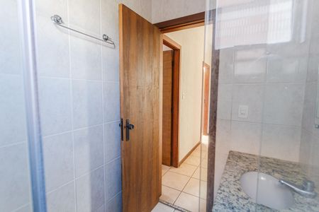 Apartamento à venda com 60m², 2 quartos e 2 vagas Apartamento à venda com 60m², 2 quartos e 2 vagasBanheiro Social
