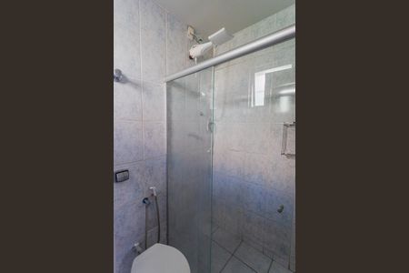 Apartamento à venda com 60m², 2 quartos e 2 vagas Apartamento à venda com 60m², 2 quartos e 2 vagasBanheiro da Suíte