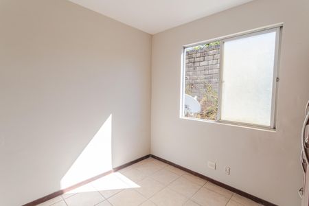 Quarto 2 de apartamento à venda com 2 quartos, 60m² em Floresta, Belo Horizonte