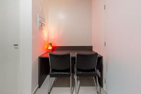Apartamento à venda com 27m², 1 quarto e sem vaga Apartamento à venda com 27m², 1 quarto e sem vagaSala / Quarto