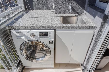Apartamento para alugar com 35m², 1 quarto e 1 vaga Apartamento para alugar com 35m², 1 quarto e 1 vagaVaranda