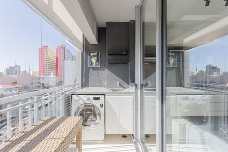 Apartamento para alugar com 35m², 1 quarto e 1 vaga Apartamento para alugar com 35m², 1 quarto e 1 vagaVaranda