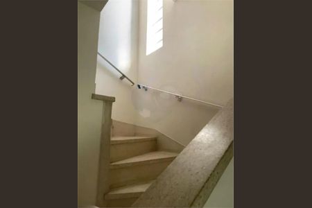 Casa à venda com 3 quartos, 125m² em Vila Campestre, São Paulo