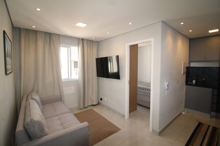 Sala / Cozinha de apartamento para alugar com 2 quartos, 36m² em Vila Diva, São Paulo