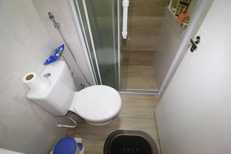 Banheiro de apartamento para alugar com 2 quartos, 36m² em Vila Diva, São Paulo