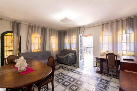 Casa à venda com 2 quartos, 342m² em Torres Tibagy, Guarulhos