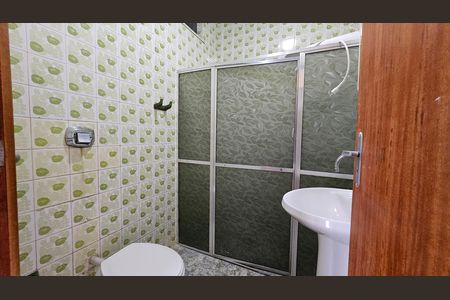 Casa para alugar com 249m², 3 quartos e 2 vagasBanheiro 