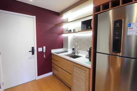 Cozinha de apartamento para alugar com 1 quarto, 33m² em Butantã, São Paulo