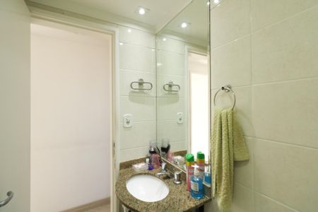 Apartamento à venda com 69m², 3 quartos e 2 vagasBanheiro